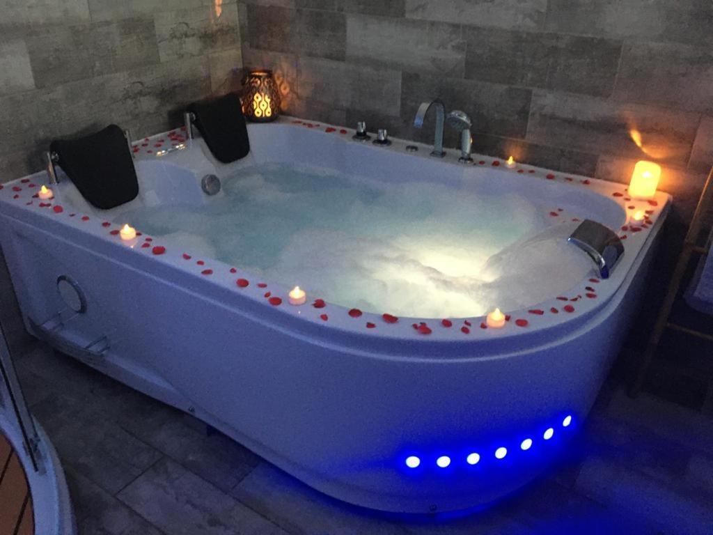 Esprit Zen En Provence Studio Spa Privatif Cheval-Blanc Buitenkant foto
